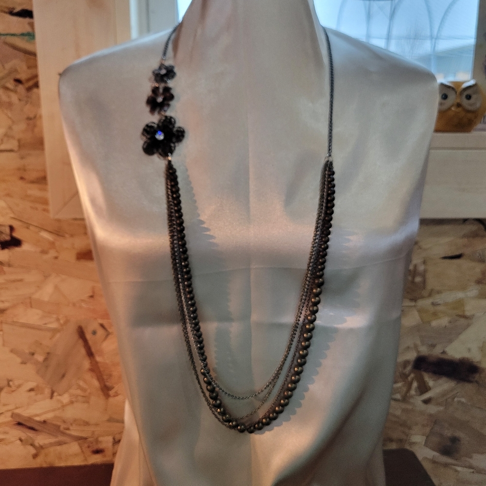 Elegant Silver Necklace